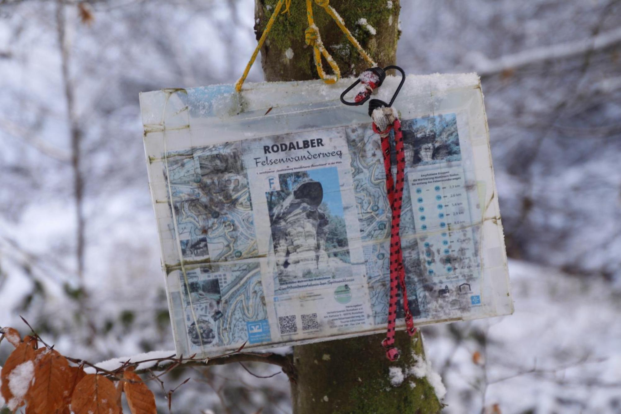 Appartamento Ferienwohung Am Felsenwanderweg Im Pfaelzerwald Rodalben Esterno foto